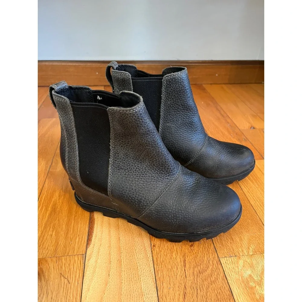 Sorel Joan Of Arctic Boots Gray Chelsea Wedge Waterproof Leather Womens Size 7.5